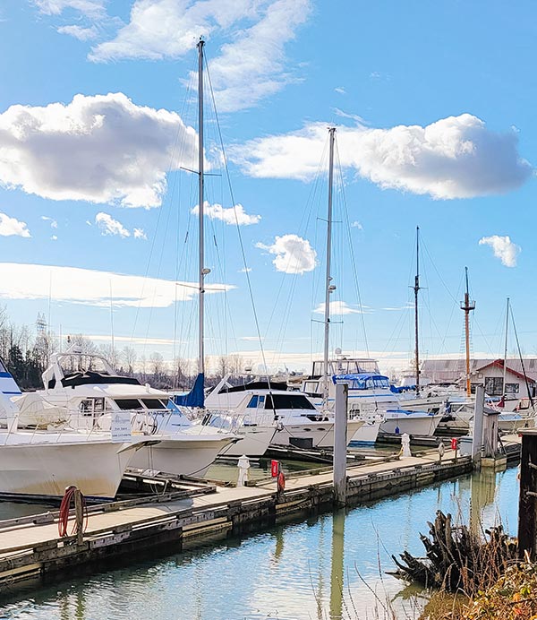 yacht mooring near vancouver fraser river